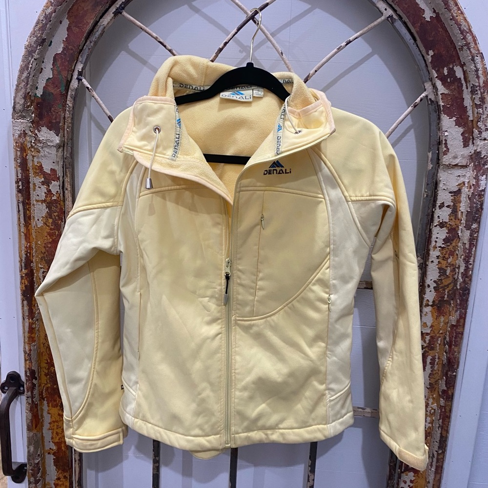 Denali Jacket Small Yellow Soft Shell